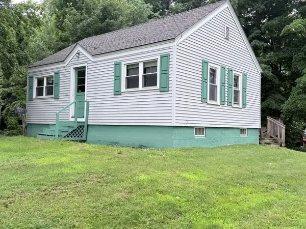 61 Park Street, Houlton, ME 04730