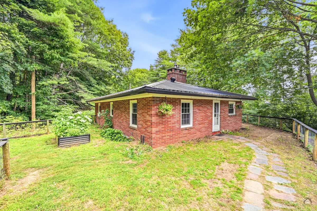 10 Hillcrest Road, Livermore Falls, ME 04254 - #1