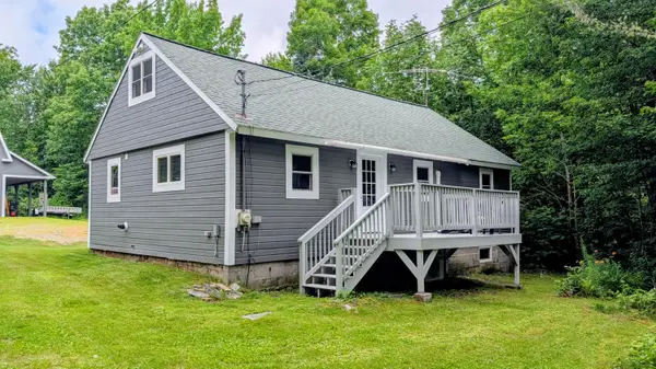 87 West Road, Abbot, ME 04406