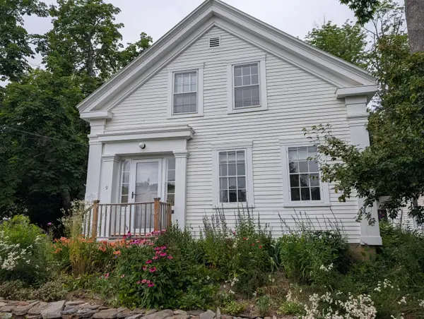 9 Anderson Street, Belfast, ME 04915