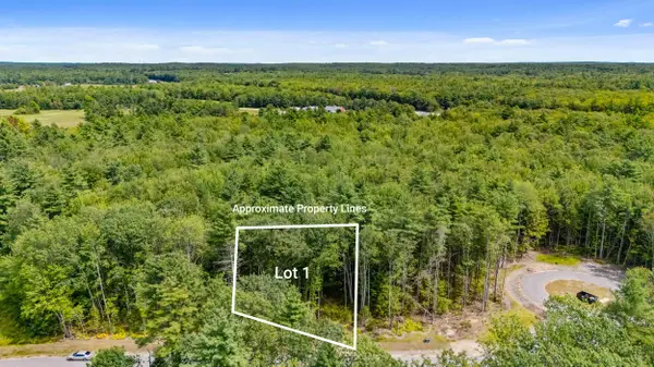 2 Dogwood Circle, Kennebunk, ME 04043