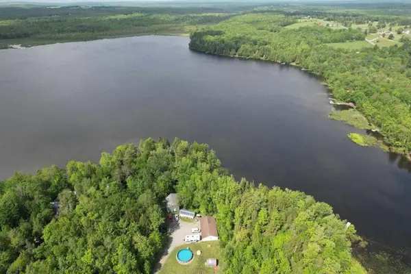 59 Camp Road, Palmyra, ME 04965