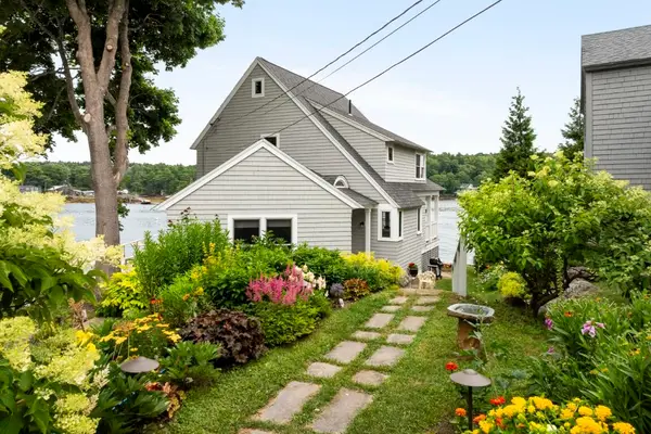 100 Murray Hill Road, Boothbay, ME 04544