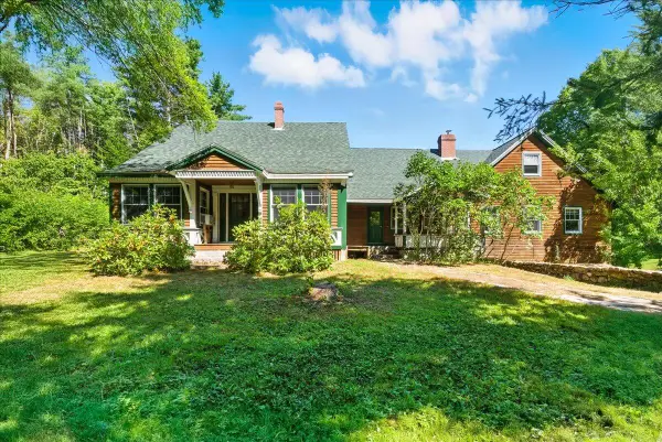 699 N High Street, Bridgton, ME 04009