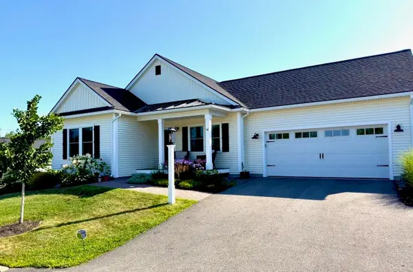 48 Maxwell Woods Drive #3, Cape Elizabeth, ME 04107