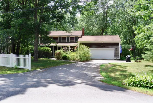 31 Locksmith Lane, Wells, ME 04090