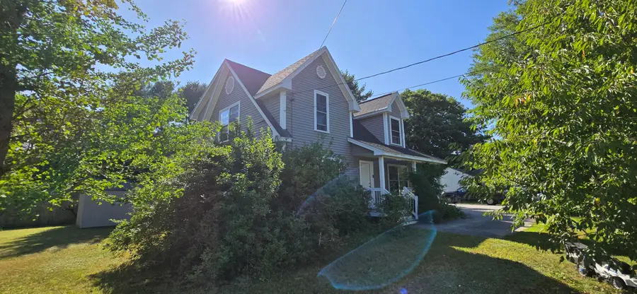 71 Grove Street, Lewiston, ME 04240 - #3