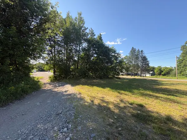 2801-1 Lee Road, Lee, ME 04455