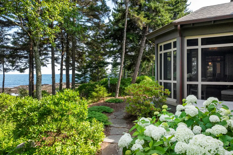 34 Cragmoor Lane, Bailey Island, ME 04003 - #2