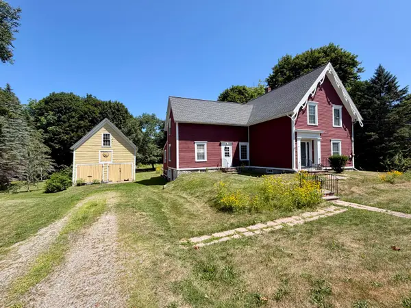 49 Lebanon Road, Winterport, ME 04496