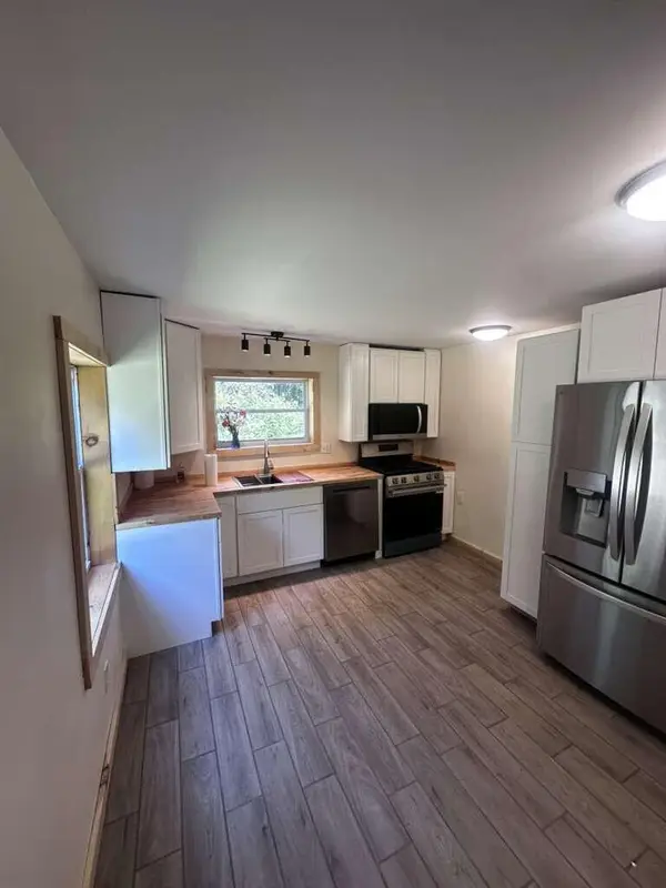836 Pleasant View Ridge Road, China, ME 04358