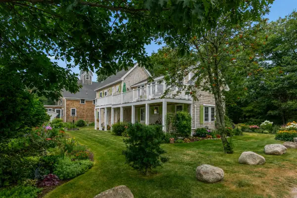 9 Crescent Avenue, Kennebunkport, ME 04046
