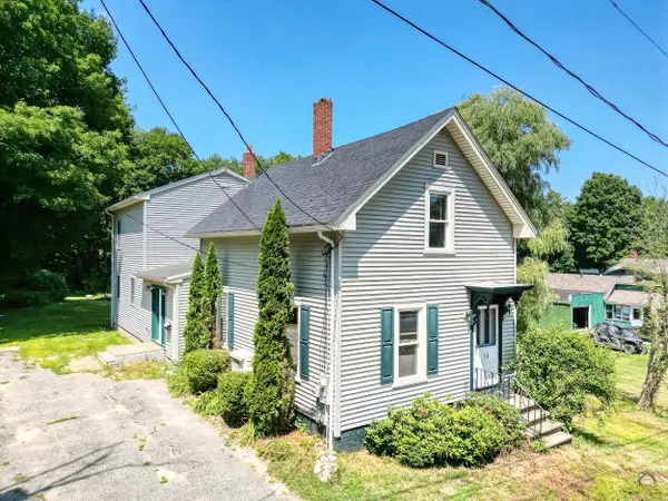 12 Upper Myrtle Street, Mechanic Falls, ME 04256