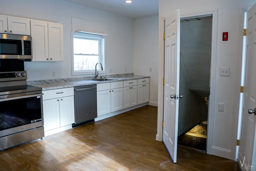 149 College Street, Lewiston, ME 04240 - #2