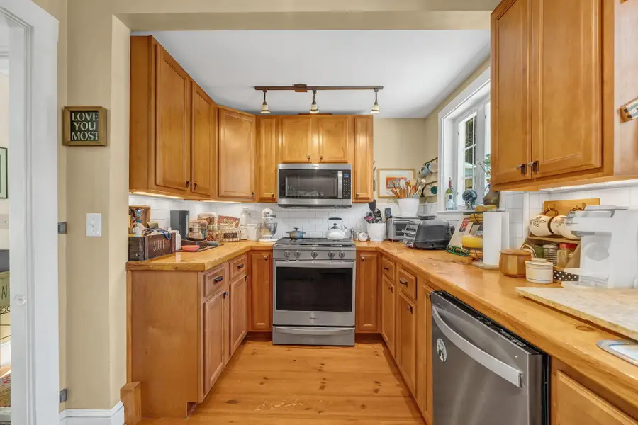 10 Lebanon Road, Winterport, ME 04496 - #2