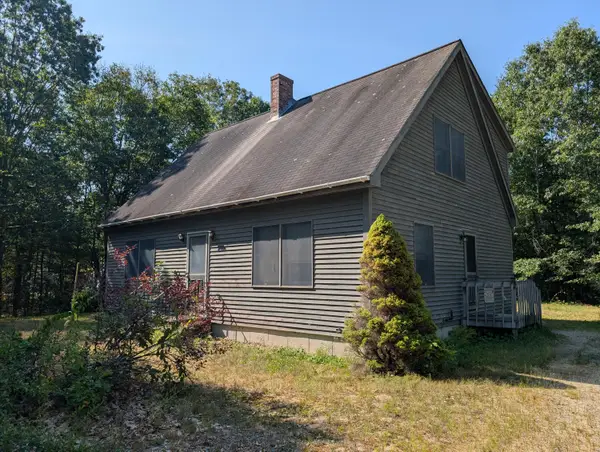 101 Blueberry Lane, Gray, ME 04039