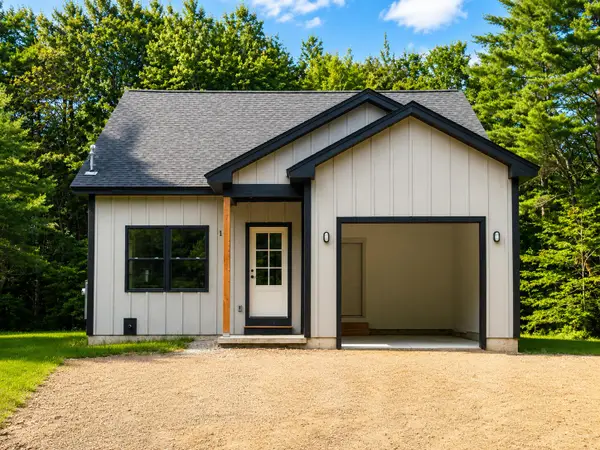 18 Linda Lane, Hollis, ME 04042