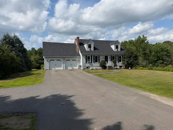 84 Meadow Road, Winterport, ME 04496