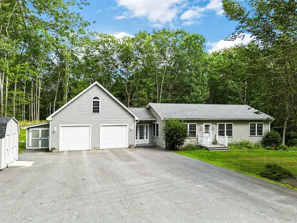 27 Ruby Ridge Road, Winthrop, ME 04364