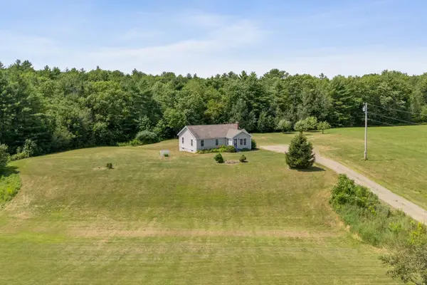 320 Webber Pond Road, Vassalboro, ME 04989