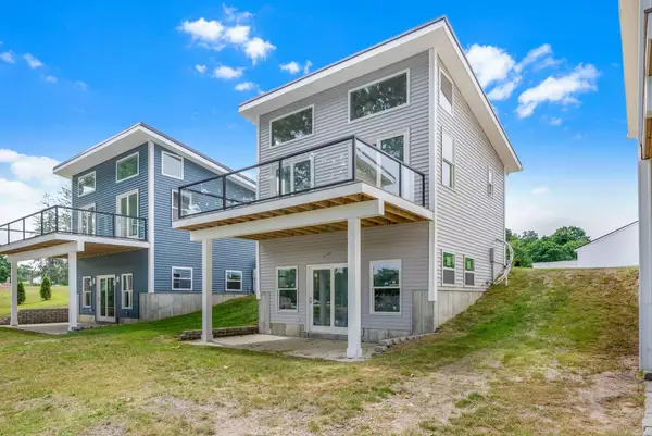 148 Washington Street #B, Limerick, ME 04048