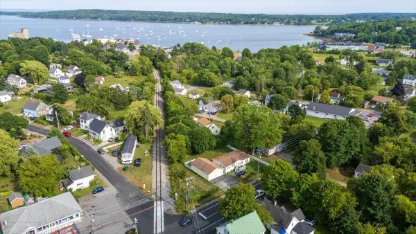 93 Main Street, Rockland, ME 04841