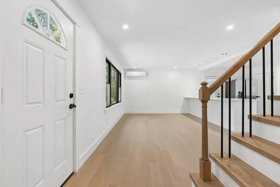 30 Mallett Drive, Topsham, ME 04086 - #3
