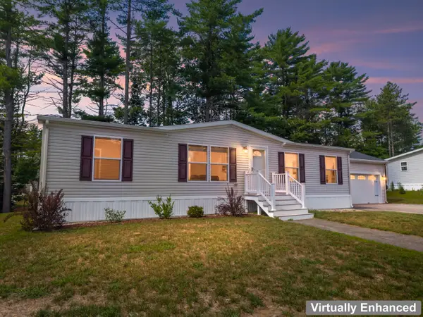 15 Trent Drive, Lisbon, ME 04250