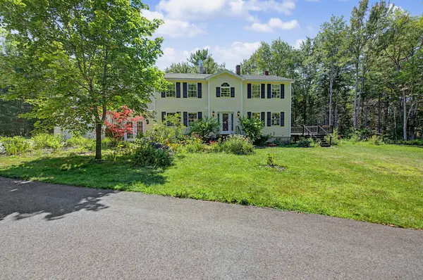 166 Plummer Road, Palermo, ME 04354