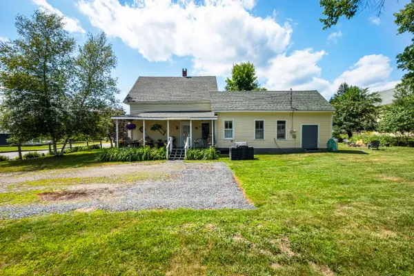 13 Cross Street, Rangeley, ME 04970