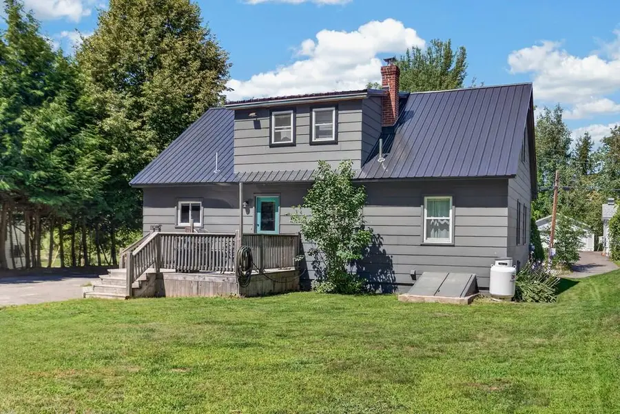 7 New York Street, Millinocket, ME 04462 - #2