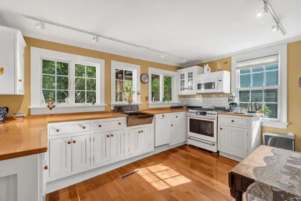 25 Church Street, Damariscotta, ME 04543