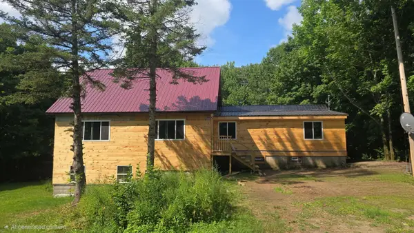 15 Cottrell Road, Dixmont, ME 04932