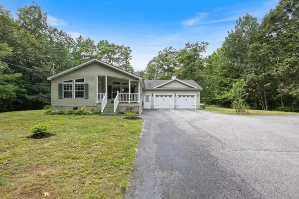 99 Cooks Mills Road, Naples, ME 04048