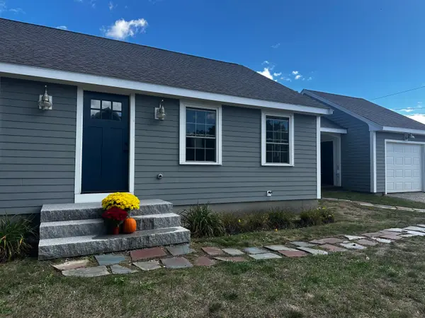 16 Marsh View Avenue, Kennebunk, ME 04043
