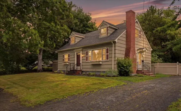 62 Graham Avenue S, Bangor, ME 04401