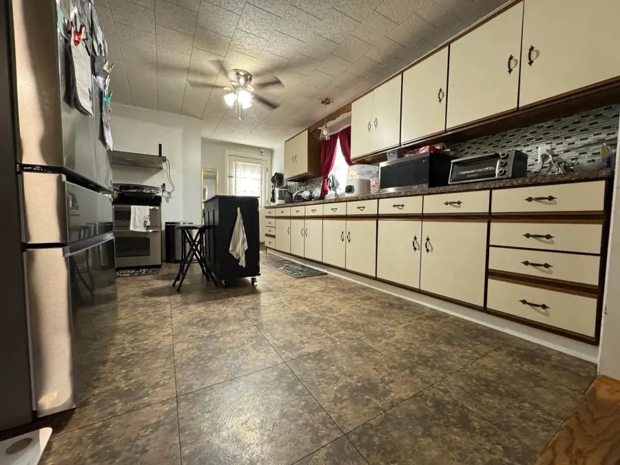 38 S Belfast Avenue, Augusta, ME 04330 - #3