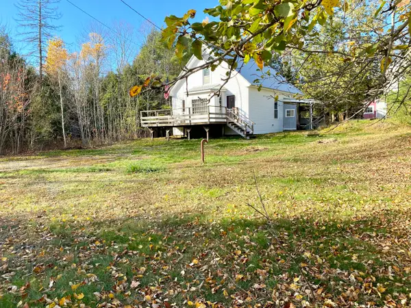 6 Dixmont Road, Monroe, ME 04951