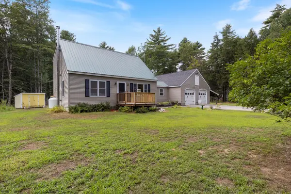 39 Paradise Lane, Waterboro, ME 04061