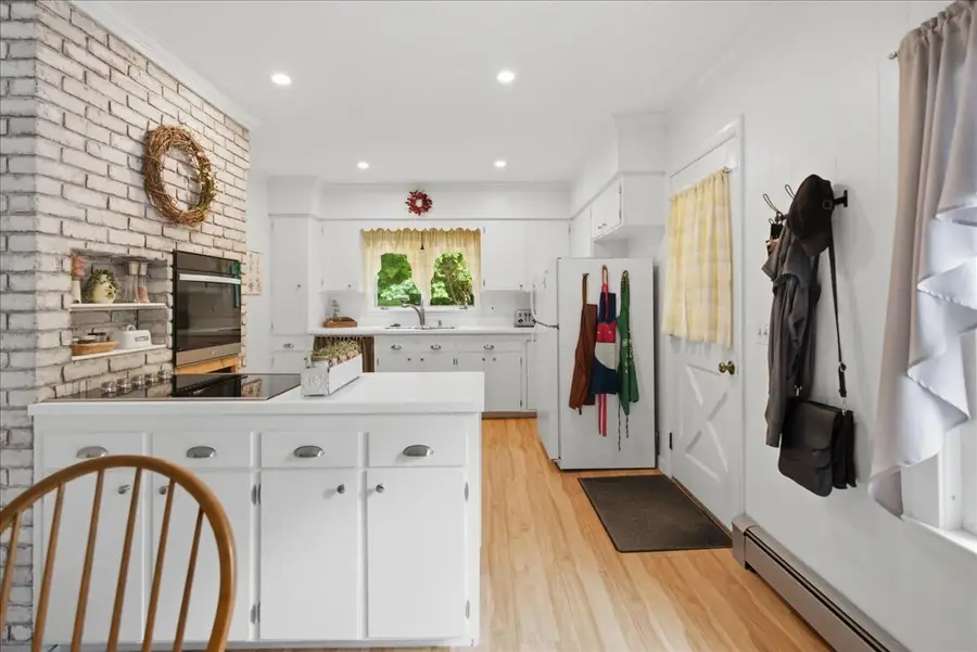 Address Withheld By Seller, Auburn, ME 04210 - #3