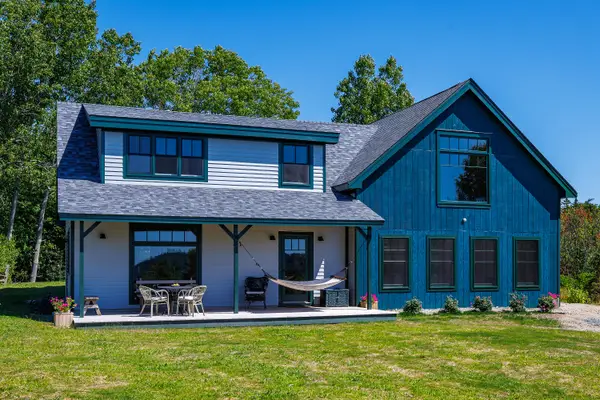 89 Reach Road, Sedgwick, ME 04676
