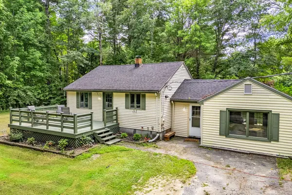 212 Annabessacook Road, Monmouth, ME 04265