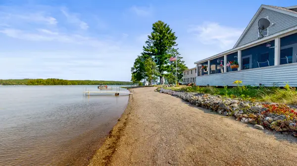 30 Kelly Road, Vassalboro, ME 04989