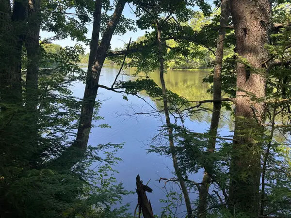 955 Ossipee Trail W, Standish, ME 04084