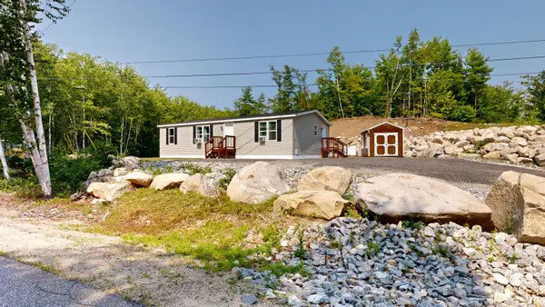 83 Yagger Road, Norway, ME 04268