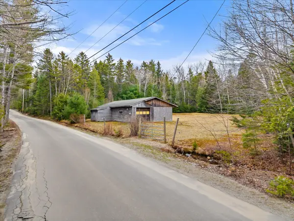 85 Coffin Road, Hancock, ME 04640