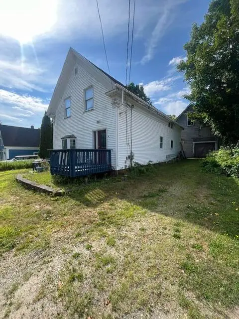 16 Beech Street, Richmond, ME 04357