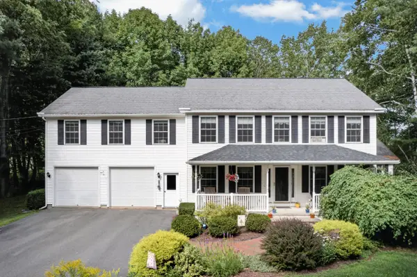 545 Deerfield Drive, Hermon, ME 04401