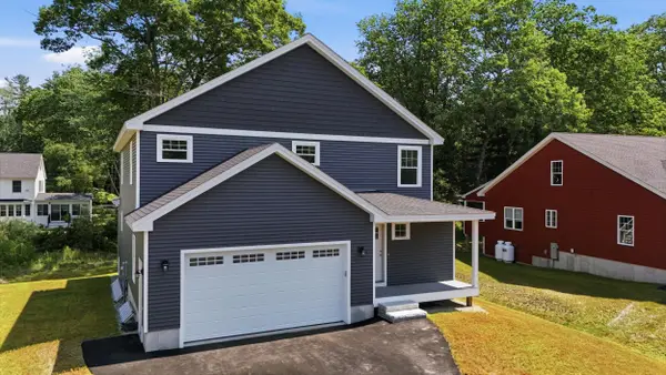 3 Hardwood Lane, Kennebunk, ME 04043