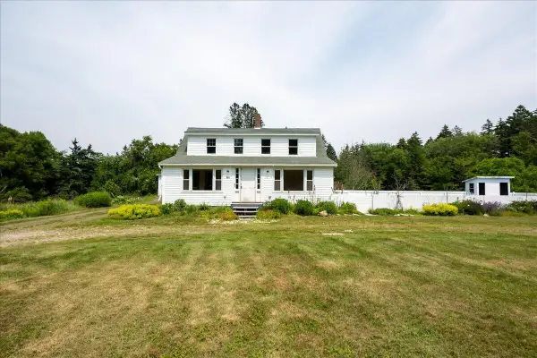 868 Hendricks Hill Road, Southport, ME 04576